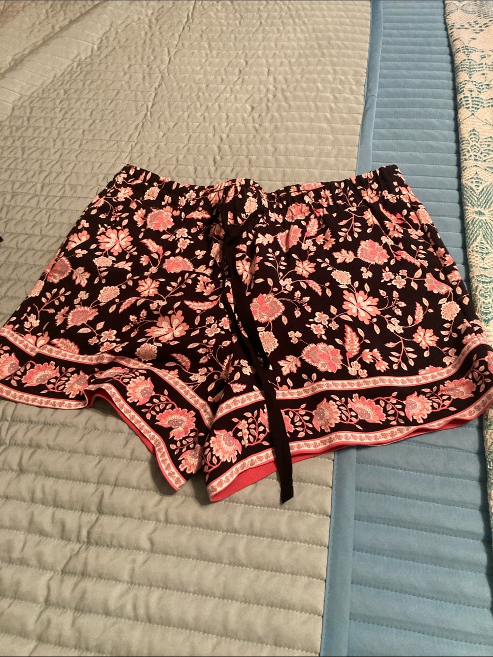 LOFT Black Floral Drawstring Women's Athletic Shorts